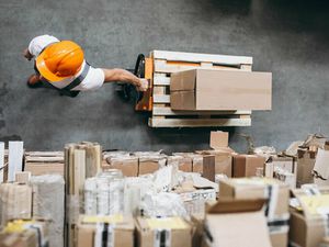 Vente locaux professionnels 2346 m² à Montceau-les-Mines (71300)  472 500 €