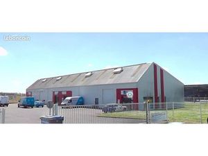 Local industriel 230 m²