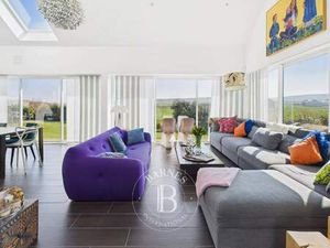 Maison à vendre 8 Pièces 313 m2 Sangatte - 890 000 €