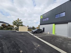 Vente commerce 552 m² Saint-Barthélemy-d'Anjou (49124)