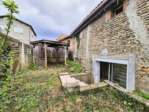 Vente maison 3 pièces 70 m² à Cazères-sur-l'Adour (40270)  43 000 €