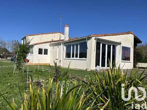 Vente Maison Piscine à Saint-Romain-de-Benet (17600) : à vendre Piscine / 164m² Saint-Roma