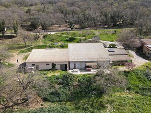 Vente ferme 3 pièces 106 m² à Bauduen (83630)  390 000 €