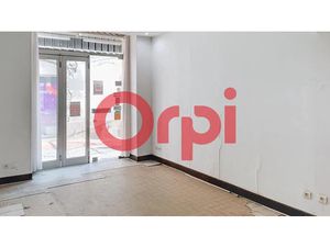 Vente locaux professionnels 124 m² à Ollioules (83190)  265 000 €