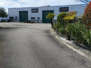 Local industriel de 375M²