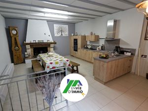 Vente maison 6 pièces 137 m² à Magne (79460)  198 000 €