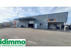 Location locaux professionnels 405 m² à Auterive (31190)  2 750 €