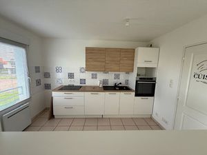 APPARTEMENT YZEURE - 3 pièce(s) - 67 m2