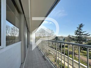 Vente appartement 2 pièces 51 m² Puteaux (92800)