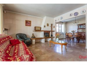 Vente maison 5 pièces 125 m² à Sainte-genevieve-des-bois (91700)  319 000 €