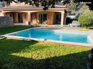 Maison 145m2 5 pièces avec piscine à nimes