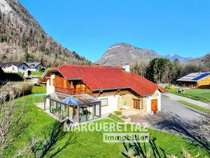 Vente maison 6 pièces 240 m² Mieussy (74440)