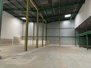 Location local d'activités VILLENEUVE LA GARENNE 974 m²