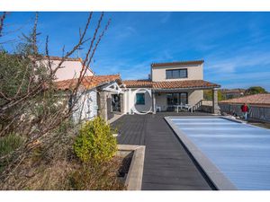 Vente maison 5 pièces 94 m² à Saint-Paul-le-Jeune (07460)  362 000 €