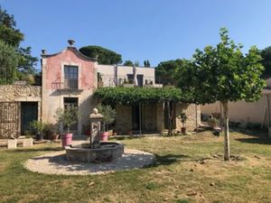 Vente maison 5 pièces 200 m² à Cucuron (84160)  990 000 €