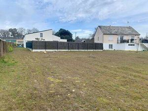 Vente Terrain à Seiches-sur-le-Loir (49140) : à vendre / 861m² Seiches-sur-le-Loir