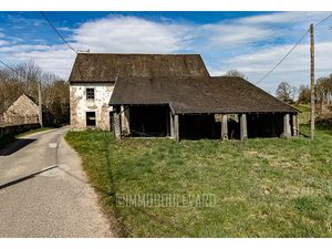 Vente maison 4 pièces 126 m² à Montel-de-Gelat (63380)  25 000 €