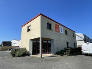 ENTREPOT - LOCAL D'ACTIVITE A VENDRE