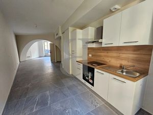 Vente appartement 2 pièces 64 m² à Orange (84100)  240 000 €