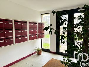 Vente appartement 4 pièces 64 m² à Ivry-sur-Seine (94200)  300 000 €