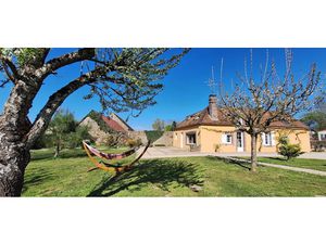 Vente maison 6 pièces 151 m² à Cerisiers (89320)  199 000 €