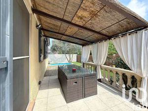 Vente Maison Piscine à Saint-Étienne-du-Grès (13103) : à vendre Piscine / 120m² Saint-Étie