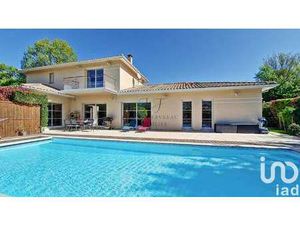 Vente Maison Piscine à Yvrac (33370) : à vendre Piscine / 242m² Yvrac