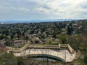 Terrain d'exception ! Vue dominante sur Lyon et les Monts d'Or ! 3 850 m²