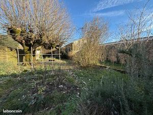 Immeuble 240 m² Montguyon