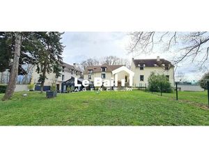 Local commercial 700 m²