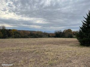 Montboucher-sur-Jabron Terrain à bâtir de 830 m² - 119 900 uros