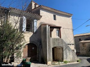 Maison de village 1 pièce 70 m²