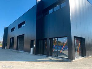 Local 626 m² BRIEC