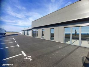 Local commercial 135 m²