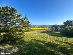 Terrain 1900 m² Aureville