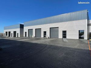 Local industriel 133 m²