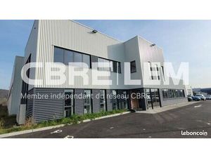 Local d'activité 3 534 m²