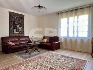 Vente maison 12 pièces 380 m² Sainte-Verge (79100)