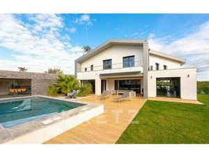 Vente Maison Piscine à Anglet (64600) : à vendre Piscine / 264m² Anglet