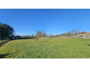 Vente terrain 1695 m² à Cherves-Richemont (16370)  65 000 €