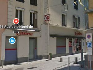 Local commercial à Vendre ou à Louer