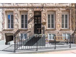 Vente locaux professionnels 10 pièces 280 m² à Trouville-sur-Mer (14360)  2 800 000 €