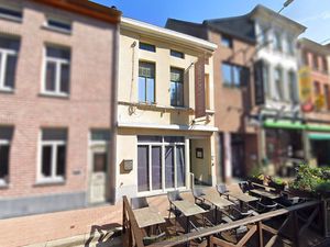 Commercieel te koop in Zottegem met 2 slaapkamers