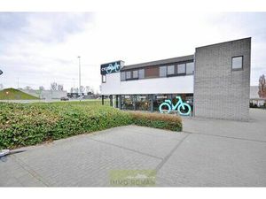 Local commercial bien situé à Kluisbergen
