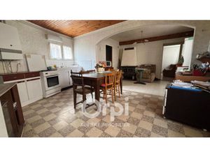 Vente maison 4 pièces 115 m² à Mirefleurs (63730)  129 000 €