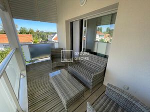 A VENDRE - AGENCE GIBOIRE- APPARTEMENT 3 PIECES 64 M2 LA BAULE PROCHE GARE