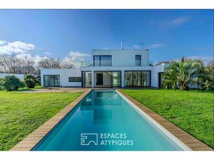 Vente maison 8 pièces 242 m² Saint-André-des-Eaux (44117)