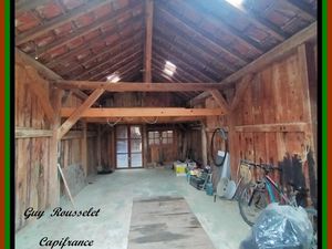 Local professionnel à vendre CRY 2 pièce(s) 58m2 22 000€