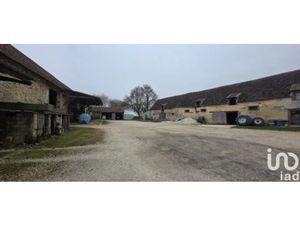 Vente ferme 5 pièces 800 m² à Escardes (51310)  179 000 €