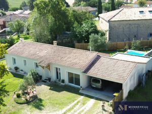 Vente maison 5 pièces 88 m² à Baignes-Sainte-Radegonde (16360)  214 800 €